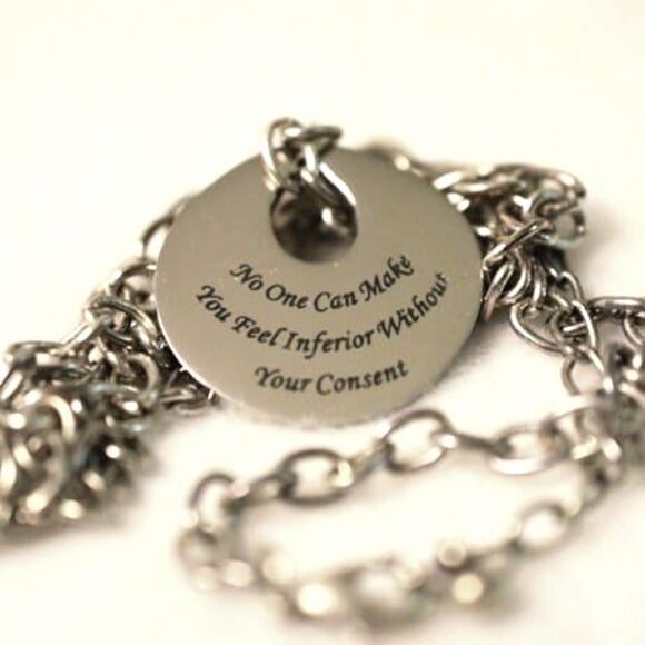 Inner Strenght Casual Unisex Silver Tone Link Chain Statement Pendant Necklace - Picture 1 of 2